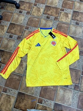 Adidas Colombia 2026 World Cup Long Sleeve Jersey Size M